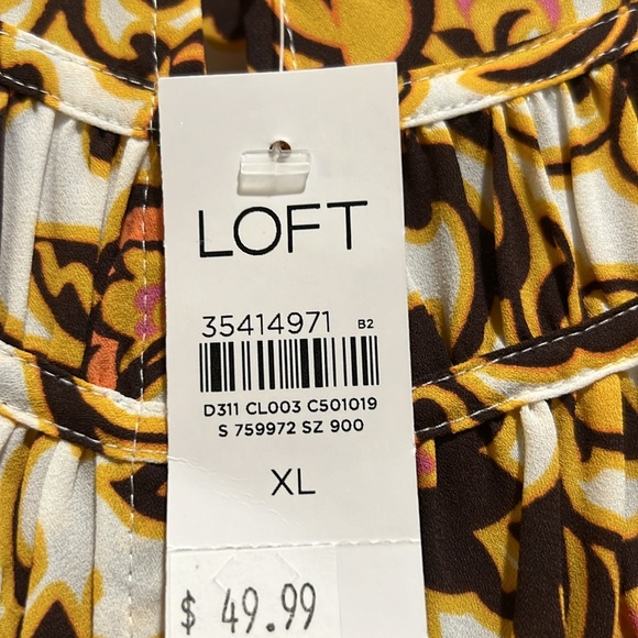 NWT Loft blouse. Size XL. - Picture 6 of 6